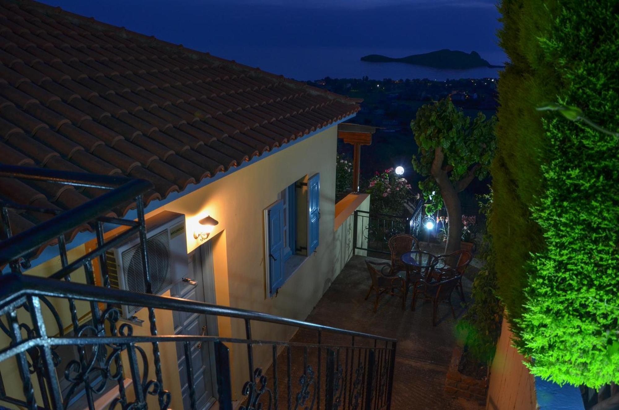 Hotel Dina - Ξενοδοχείο Ντινα Plati  Room photo